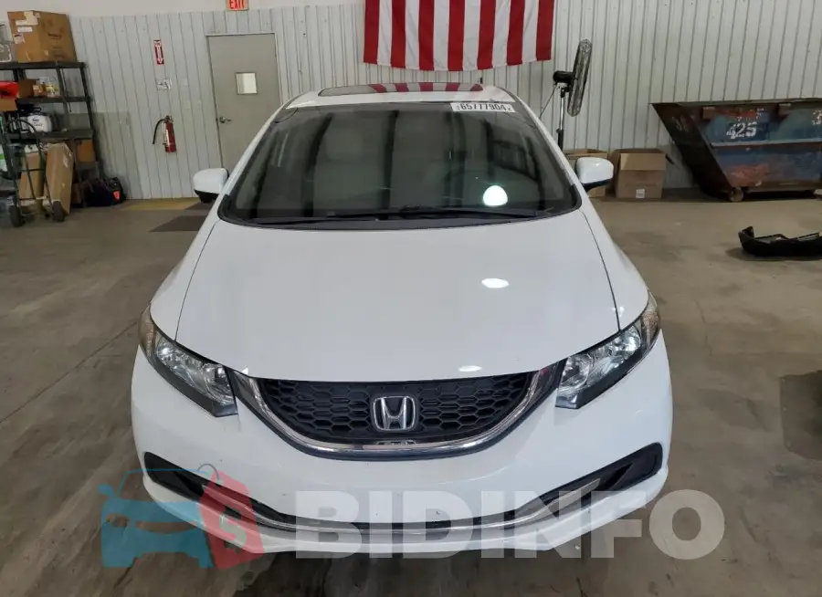 19XFB2F83FE028565 Photo# 5