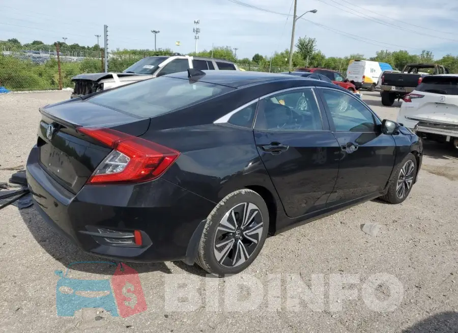 19XFC1F33HE000862 Photo# 3