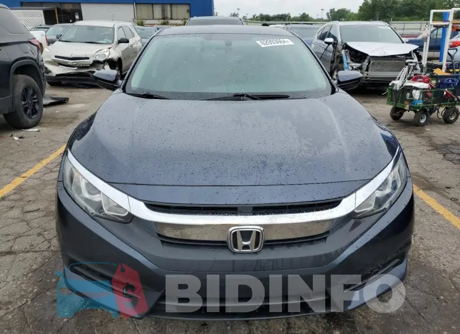 19XFC2F5XGE082742 Photo# 5