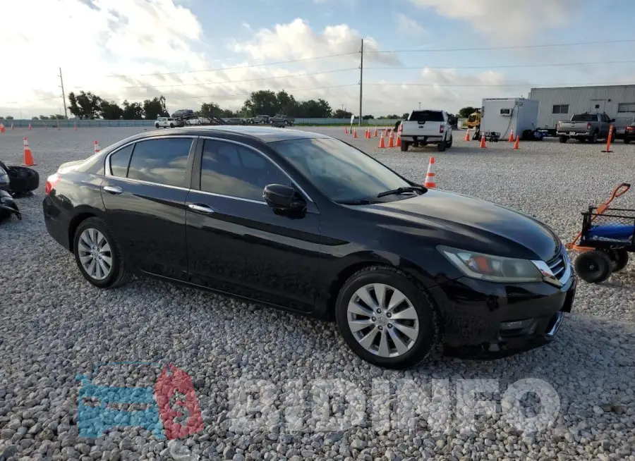 1HGCR2F73FA241722 Photo# 4