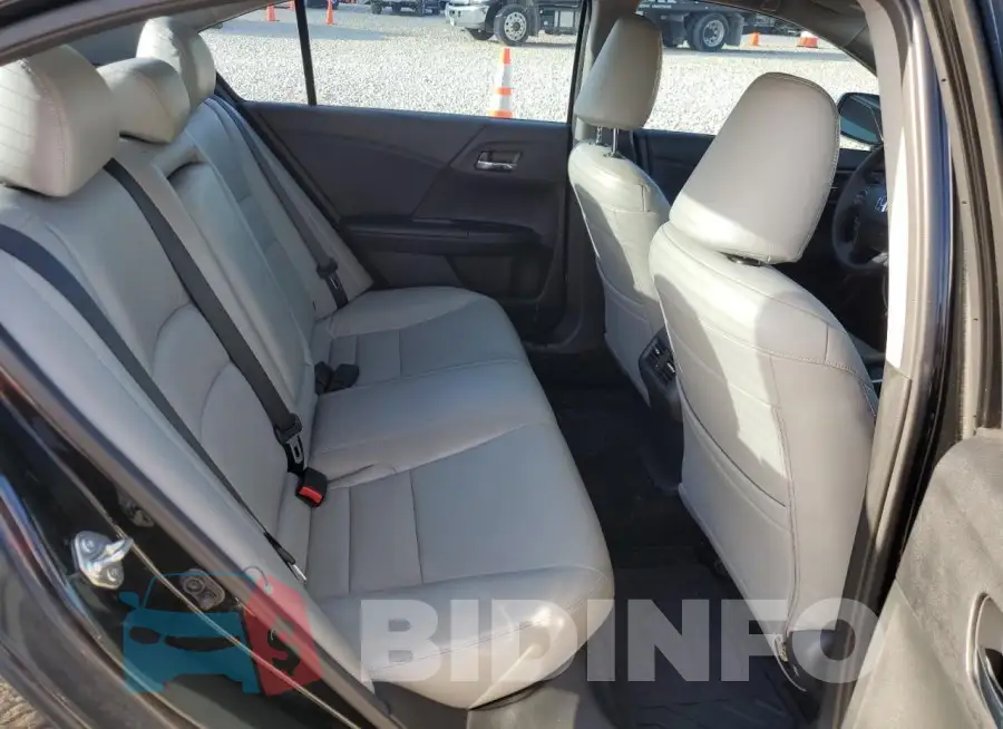 1HGCR2F73FA241722 Photo# 10