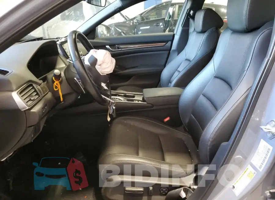 1HGCV2F39MA032717 Photo# 7