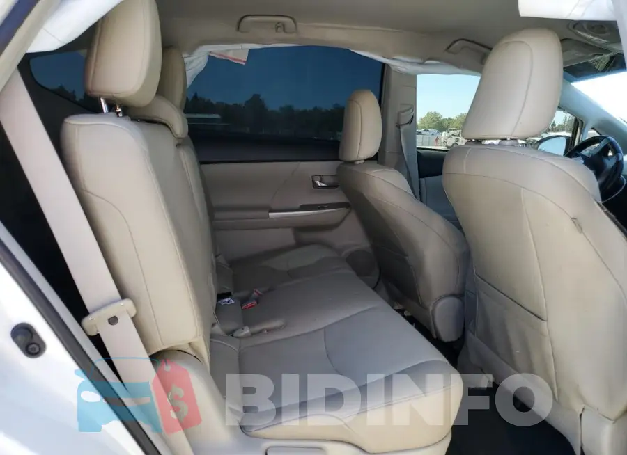 JTDZN3EU1GJ046236 Photo# 10
