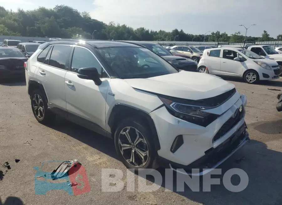 JTMFB3FV5MD042431 Photo# 4