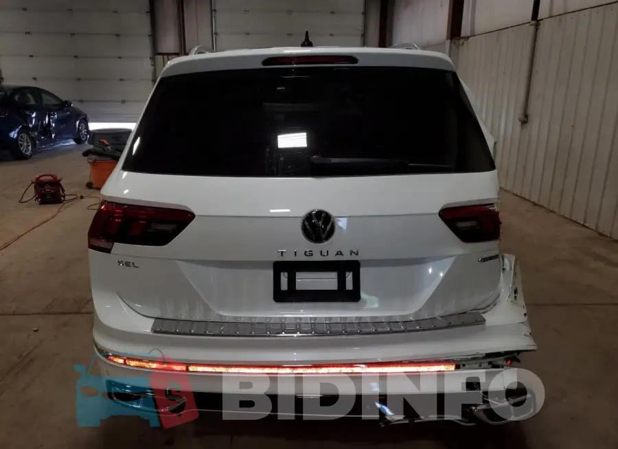 3VV4B7AX7NM024284 Photo# 6