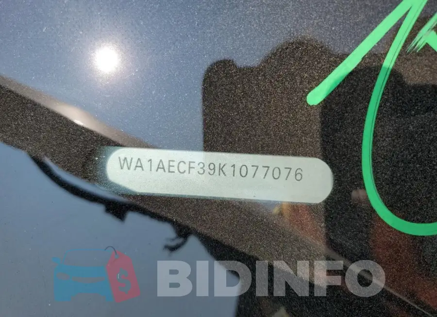 WA1AECF39K1077076 Photo# 13