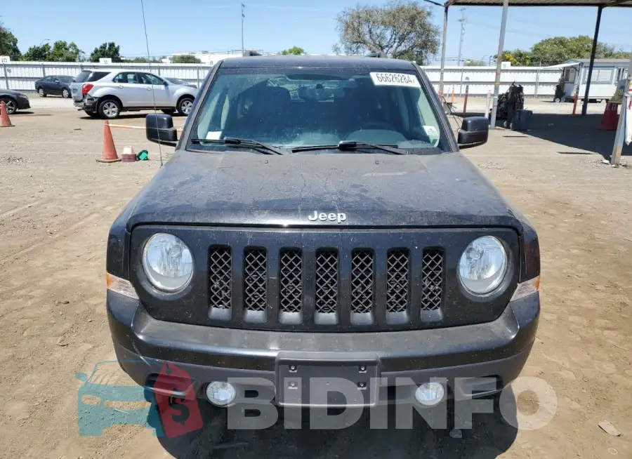 1C4NJPBB7GD808228 Photo# 5