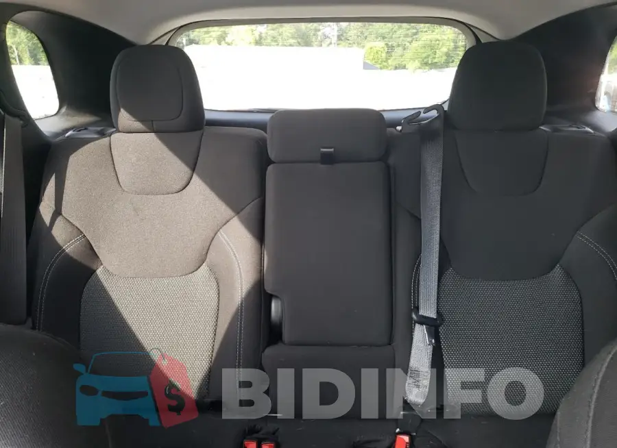 1C4PJLCB8LD547475 Photo# 10