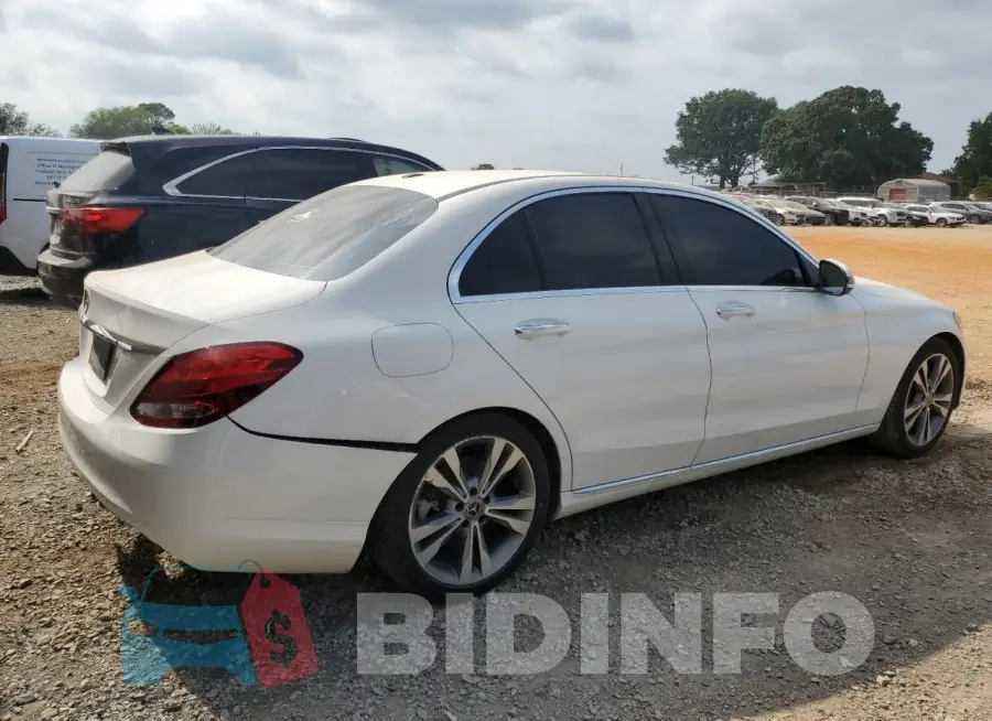 55SWF4JB2JU281803 Photo# 3
