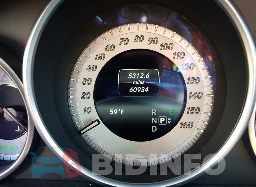 WDDHF8JBXFB107446 Photo# 8