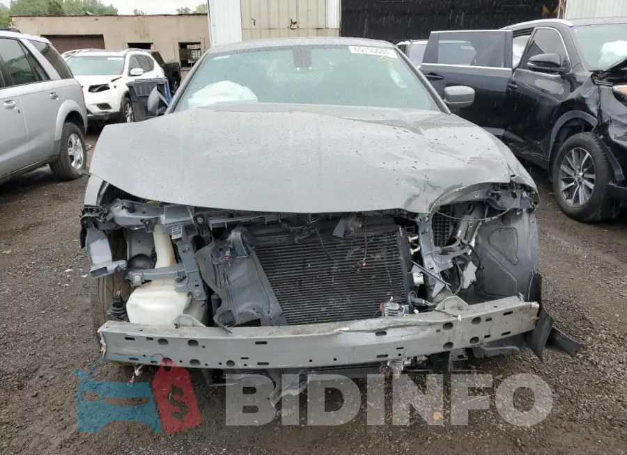2C3CDXCT4JH150243 Photo# 5