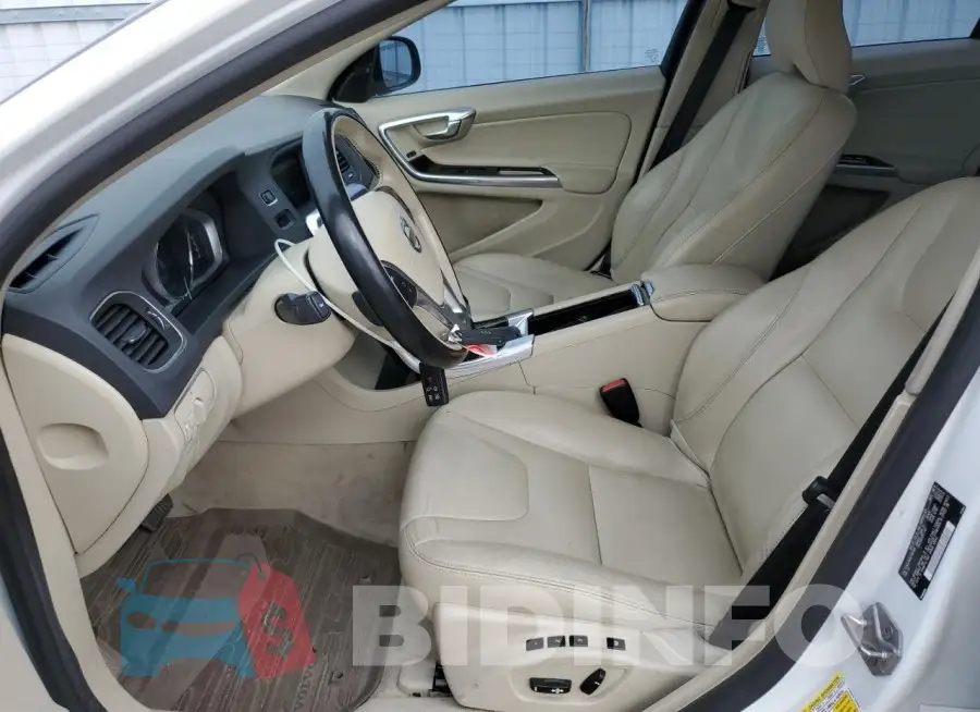 YV1612TK6F1340136 Photo# 7