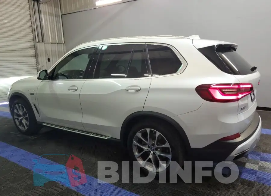 5UXTA6C0XN9M50149 Photo# 2