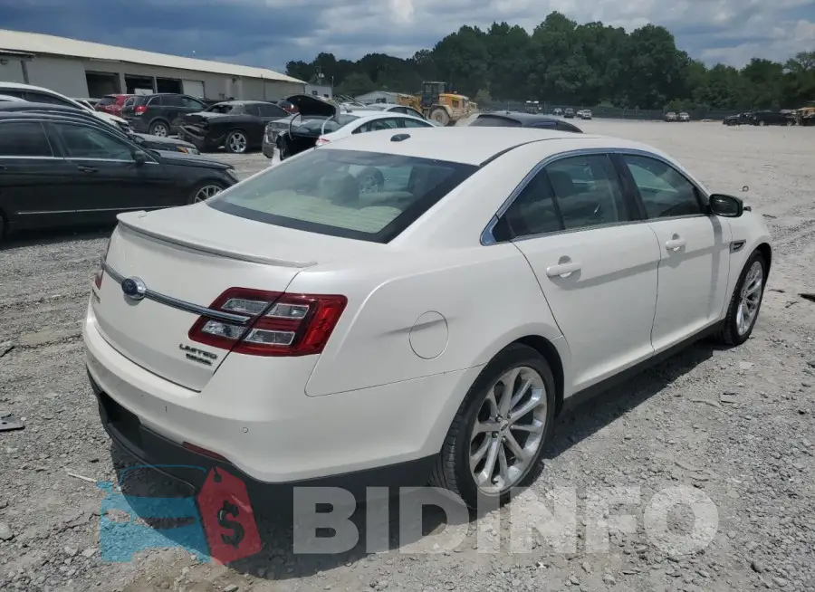 1FAHP2F88FG153349 Photo# 3