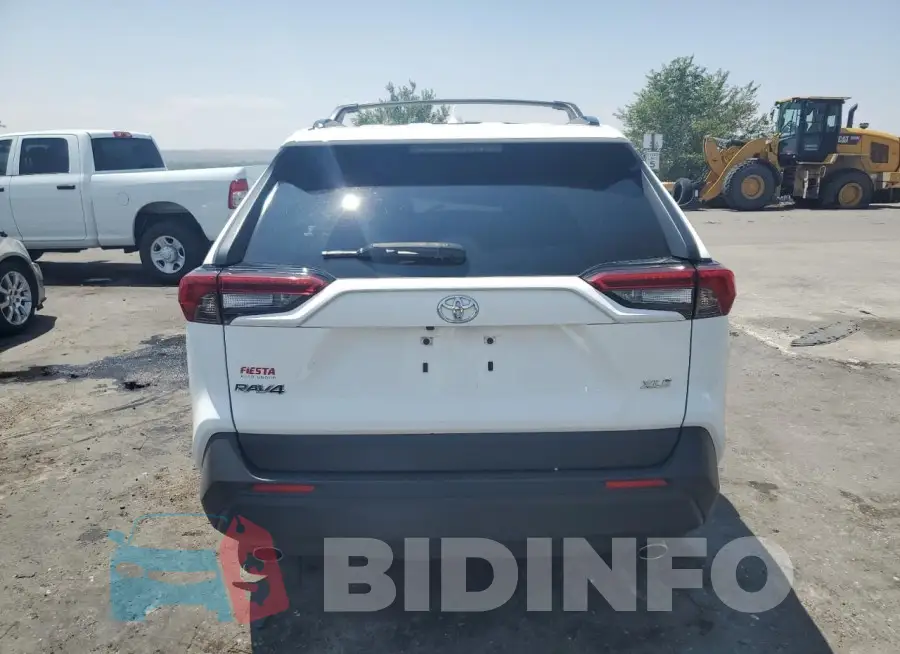 JTMW1RFV3LD058700 Photo# 6