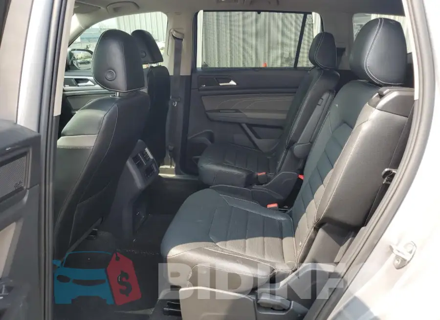 1V2FR2CA1NC520700 Photo# 11