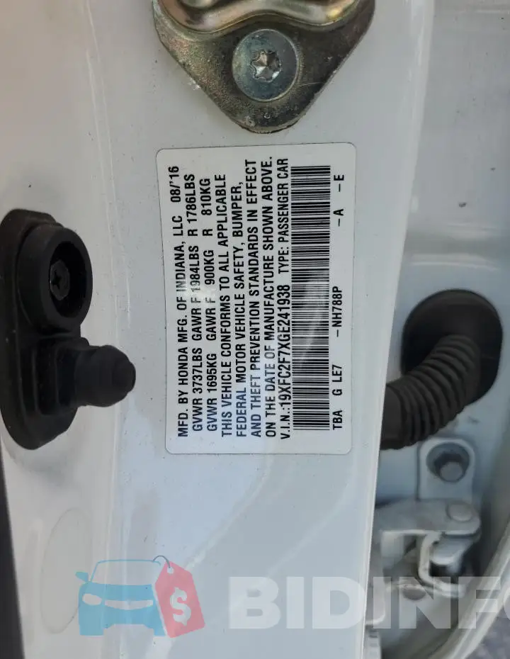 19XFC2F7XGE241938 Photo# 12