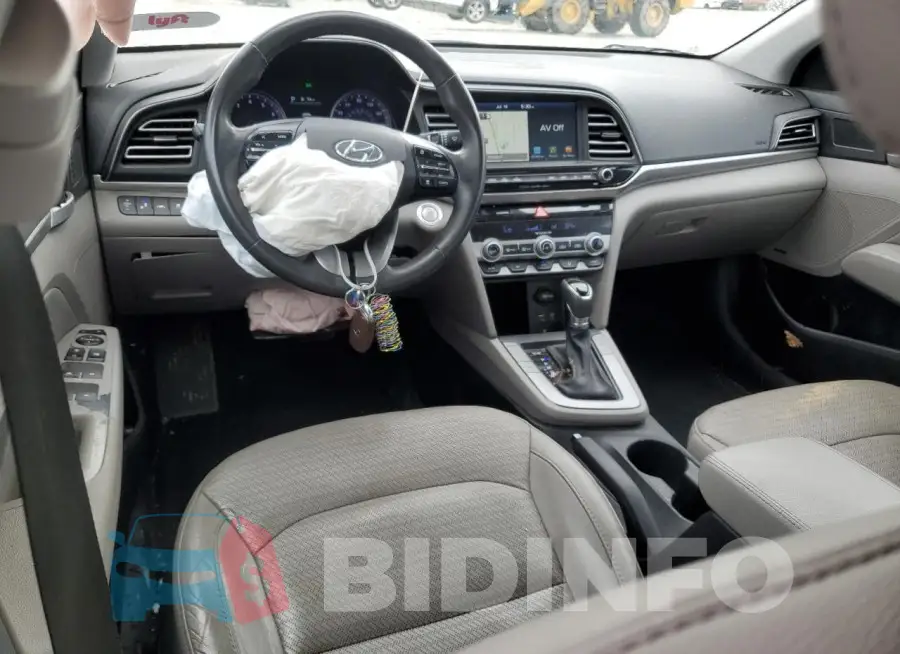 5NPD84LF2KH457822 Photo# 8