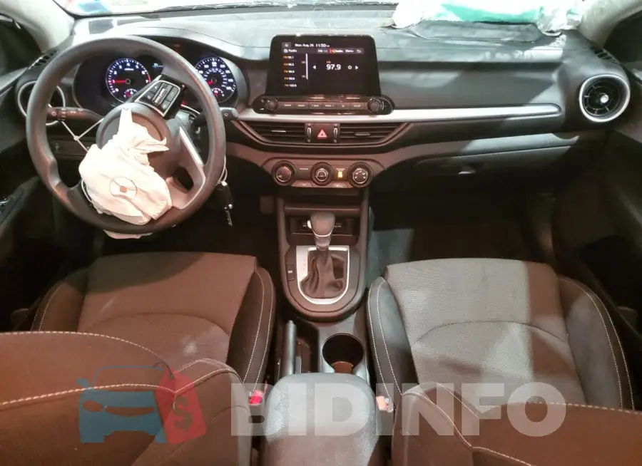 3KPF24AD1PE591261 Photo# 8