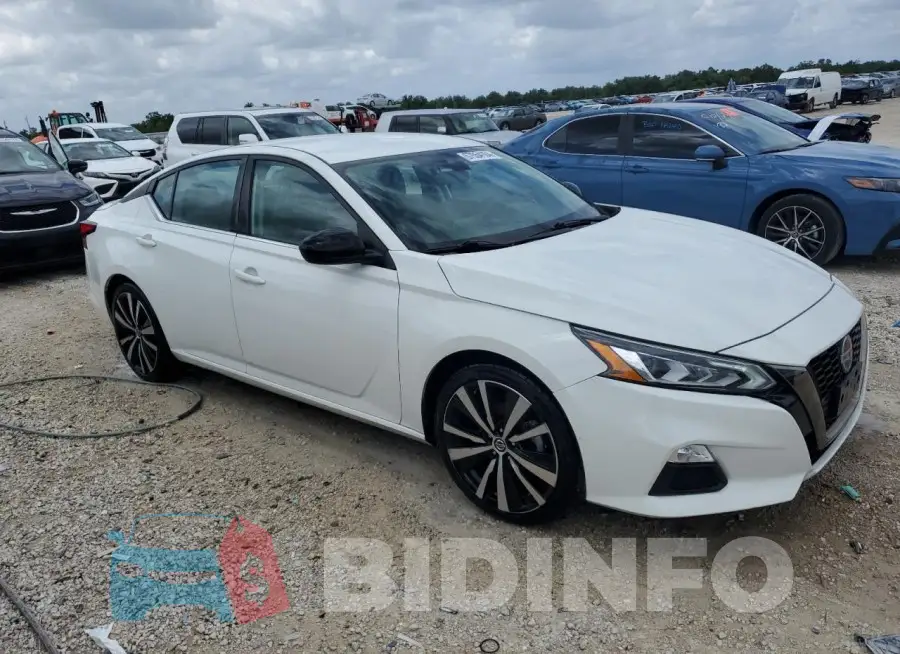 1N4BL4CV8NN350362 Photo# 4