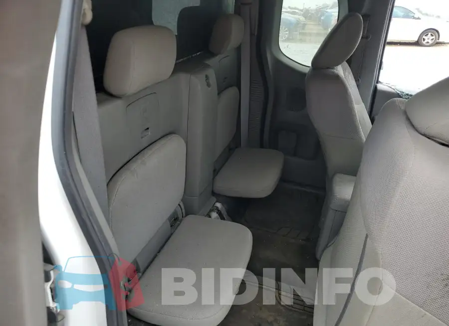 1N6BD0CT5HN742439 Photo# 10