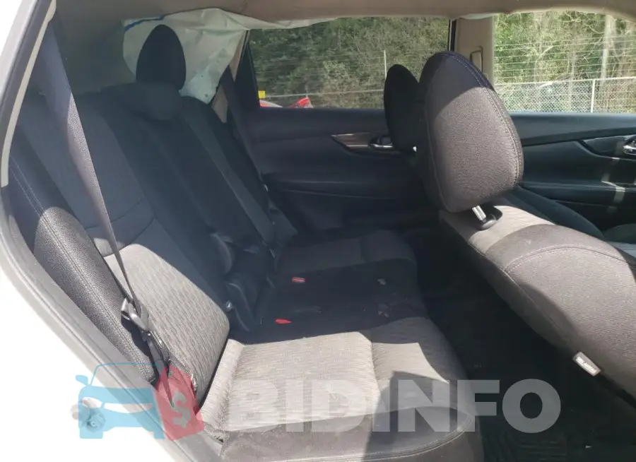 JN8AT2MVXHW027930 Photo# 11
