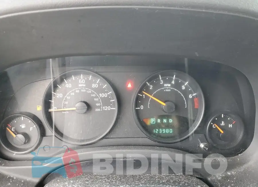 1C4NJRAB6GD755261 Photo# 9