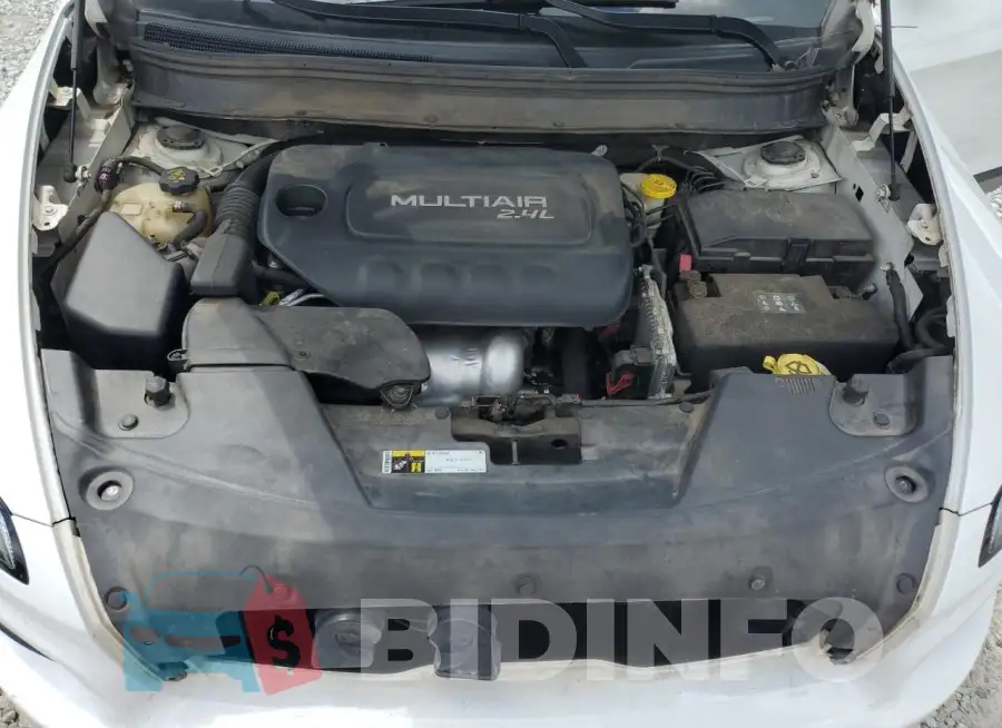 1C4PJLCB7FW628119 Photo# 11
