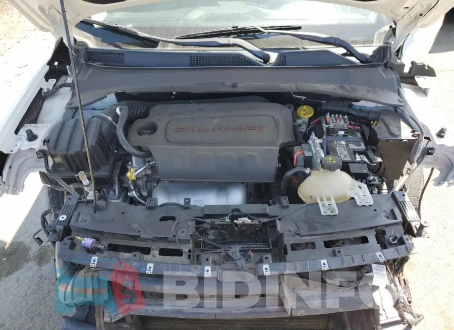 3C4NJDDB8HT675132 Photo# 12
