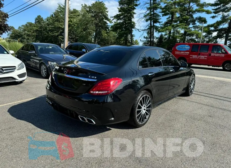 55SWF6EB3GU147087 Photo# 3