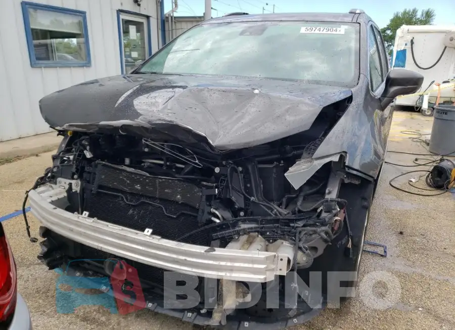 2C4RC1EG8HR669614 Photo# 5