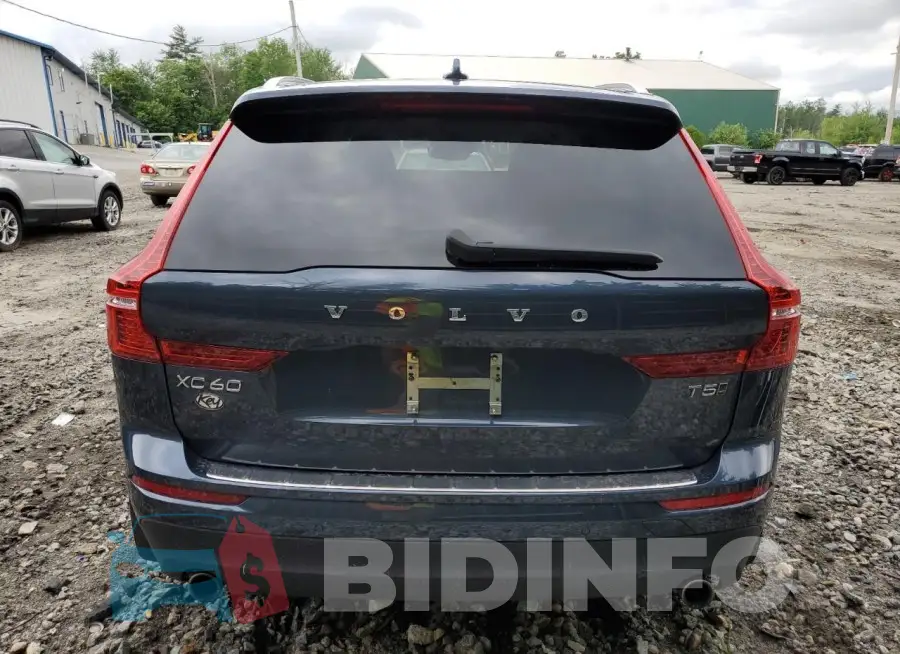 YV4102RK5M1740743 Photo# 6