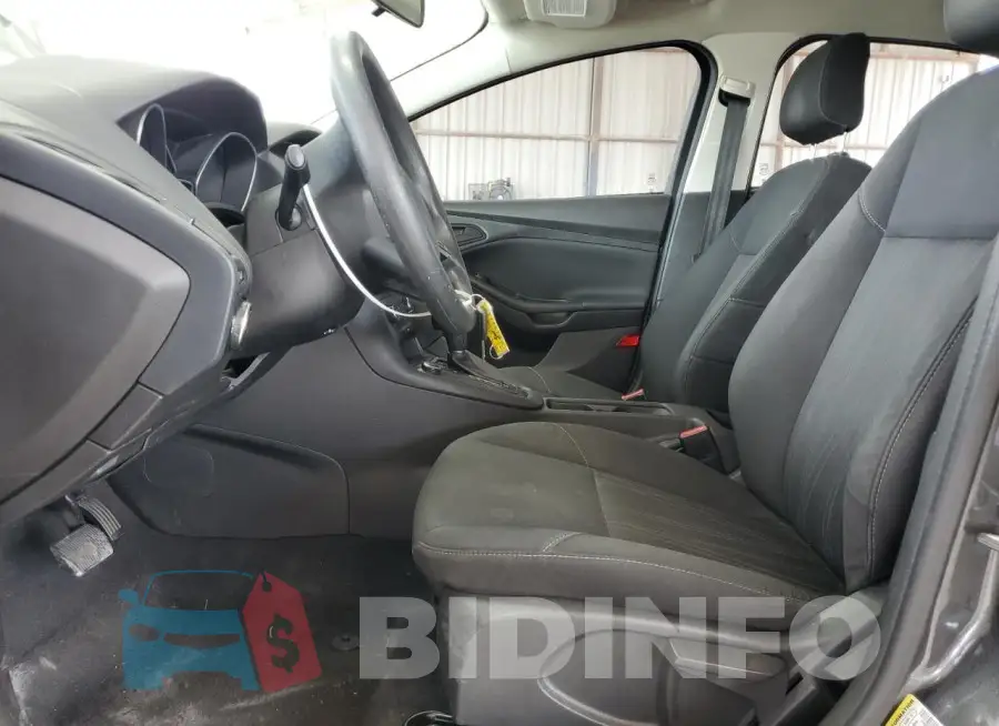1FADP3E24GL376353 Photo# 7