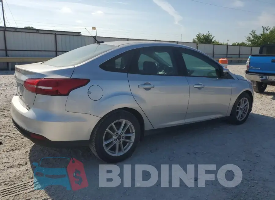 1FADP3F22GL226627 Photo# 3