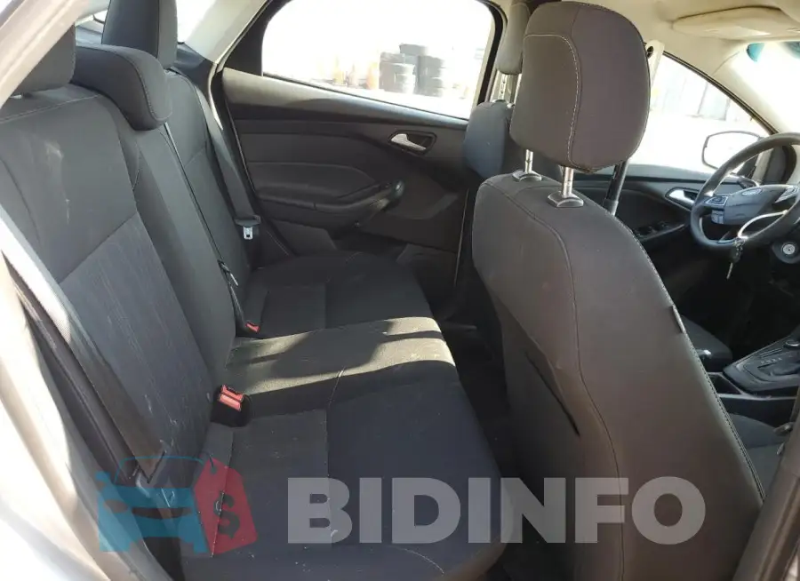 1FADP3F2XJL230139 Photo# 10