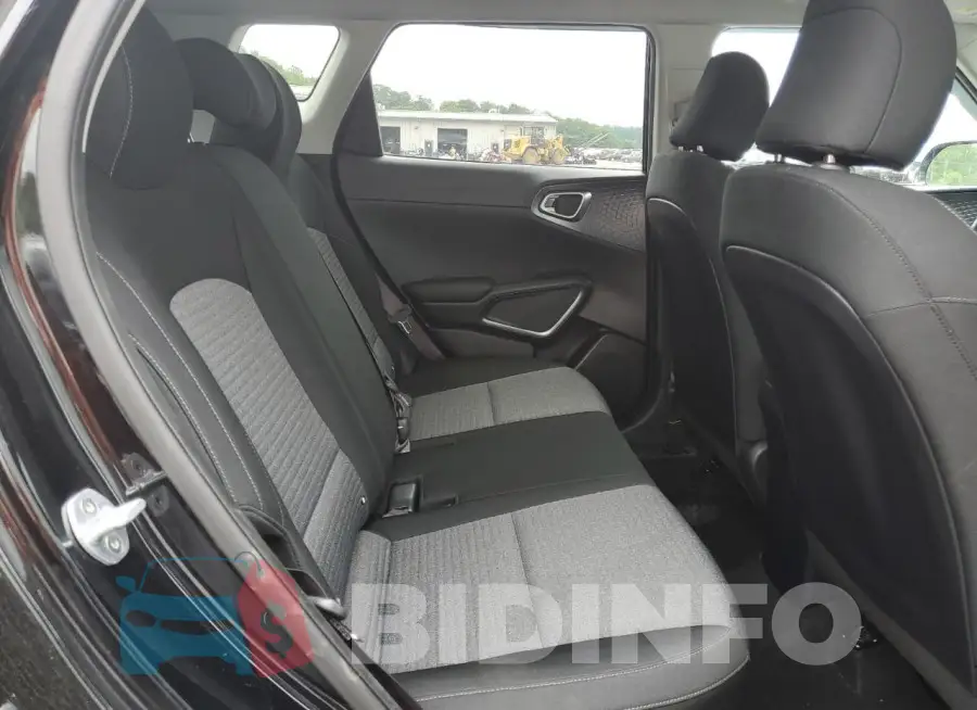 KNDJ63AUXL7051281 Photo# 11