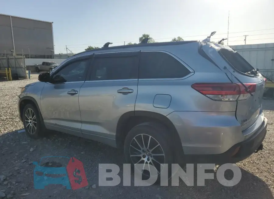 5TDJZRFHXJS558741 Photo# 2