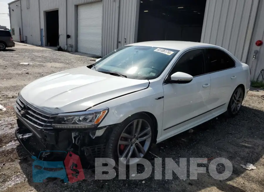 1VWDT7A39HC054172 Photo# 1