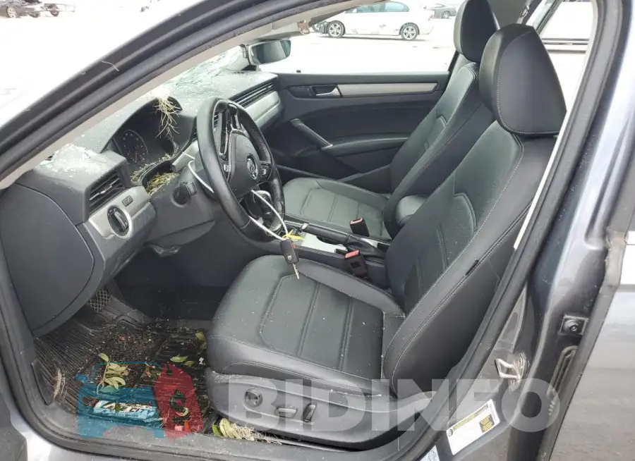 1VWSA7A37LC008068 Photo# 7