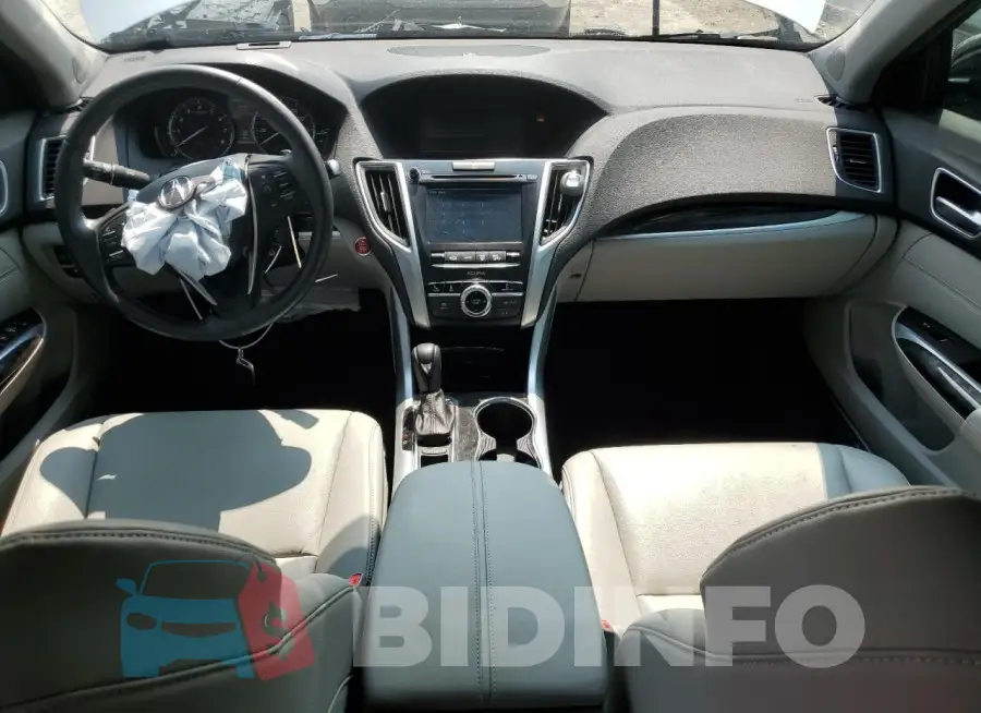 19UUB1F38JA003955 Photo# 8
