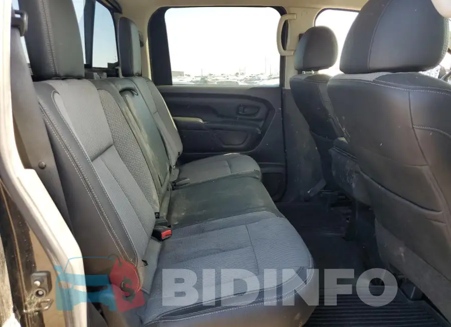 1N6AA1F35JN519314 Photo# 10