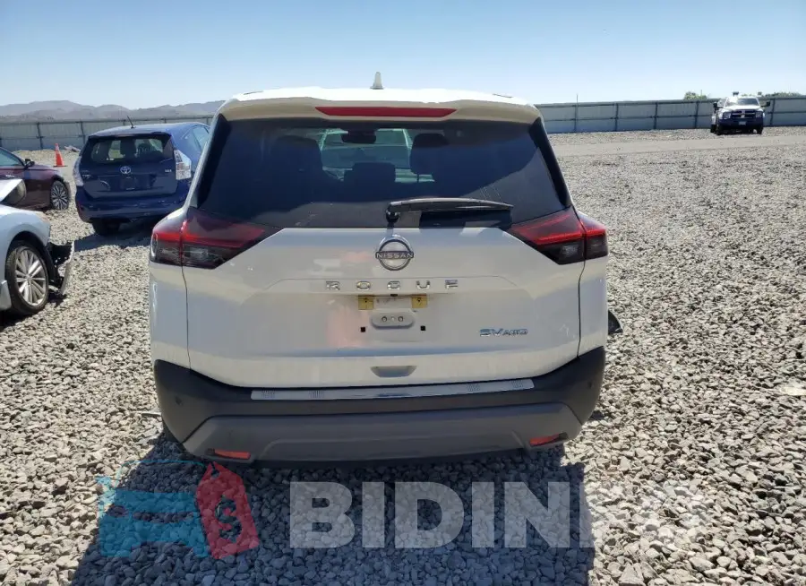 JN8BT3BBXPW471083 Photo# 6