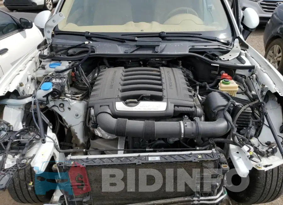 WP1AA2A24GKA15028 Photo# 12