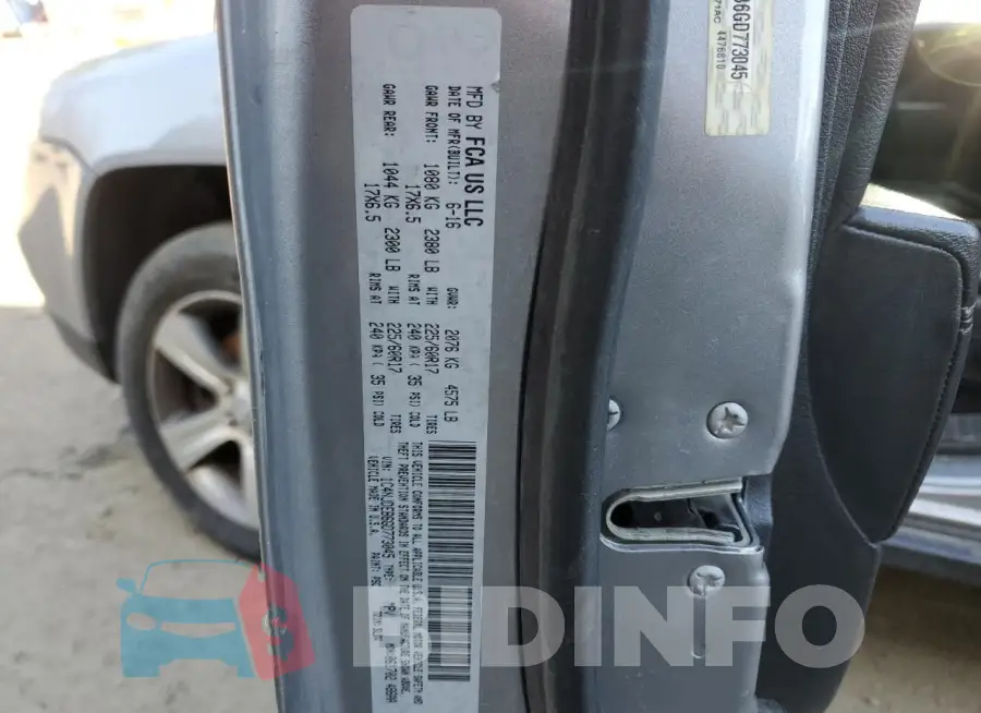 1C4NJDEB6GD773045 Photo# 13