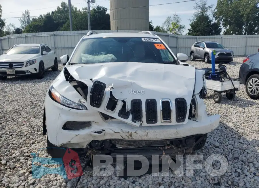 1C4PJMCB2HW656483 Photo# 5