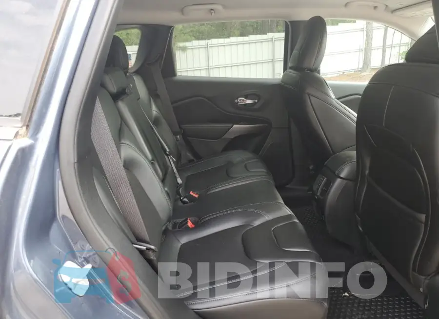 1C4PJMLX8KD473104 Photo# 10