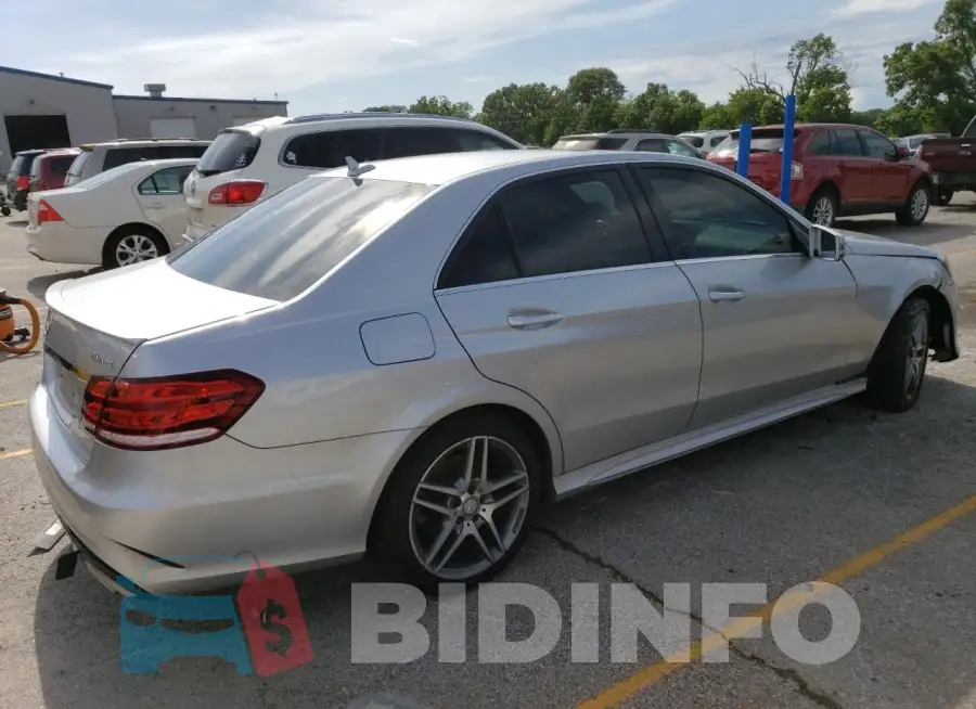WDDHF8JB9GB259817 Photo# 3