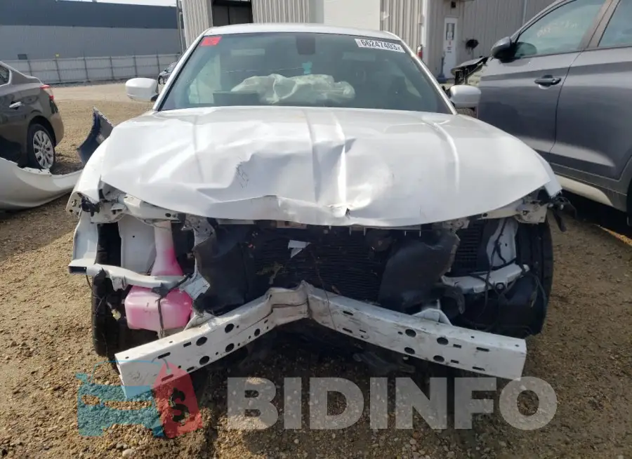 2C3CDXBG4KH628375 Photo# 5
