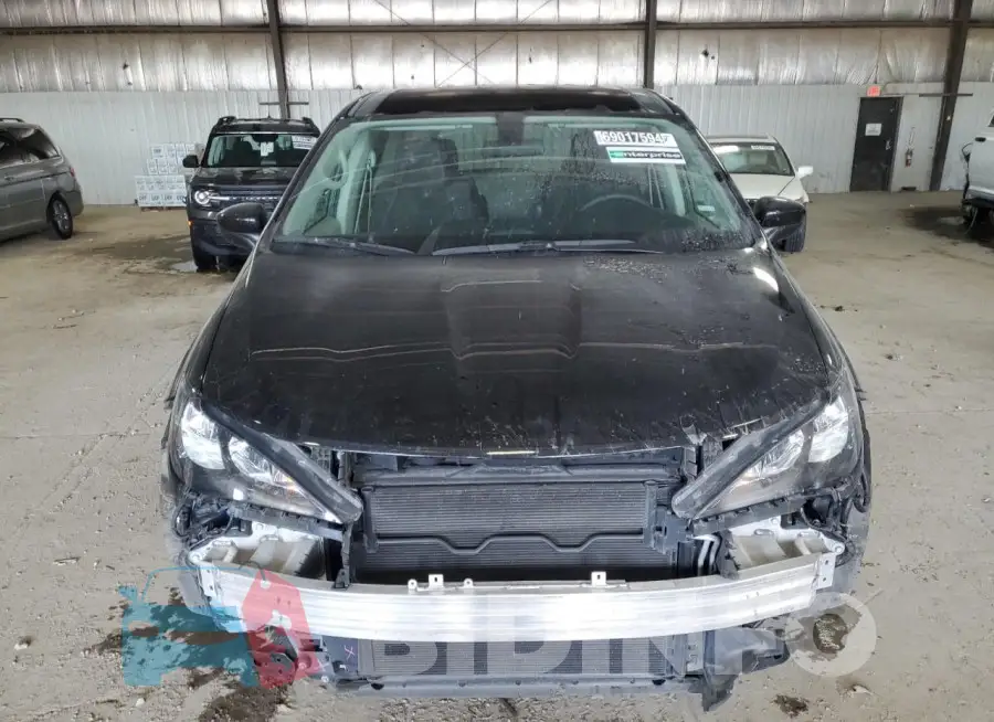 2C4RC1CG1NR208933 Photo# 5