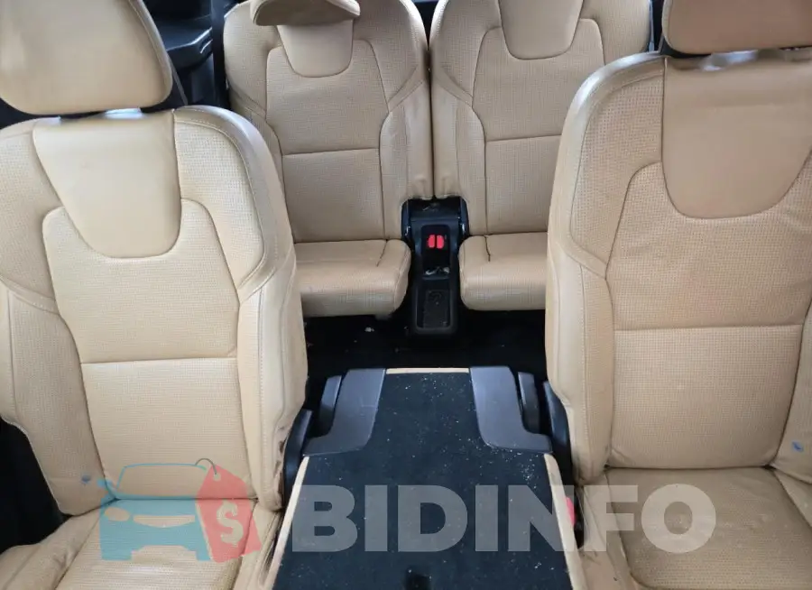 YV4A22PN7G1004852 Photo# 10